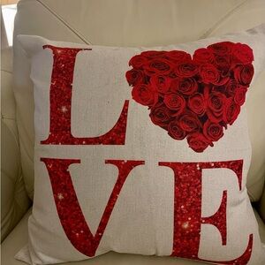 Red/White Home Decorative Pillow Covers (4 different designs included).  EUC!